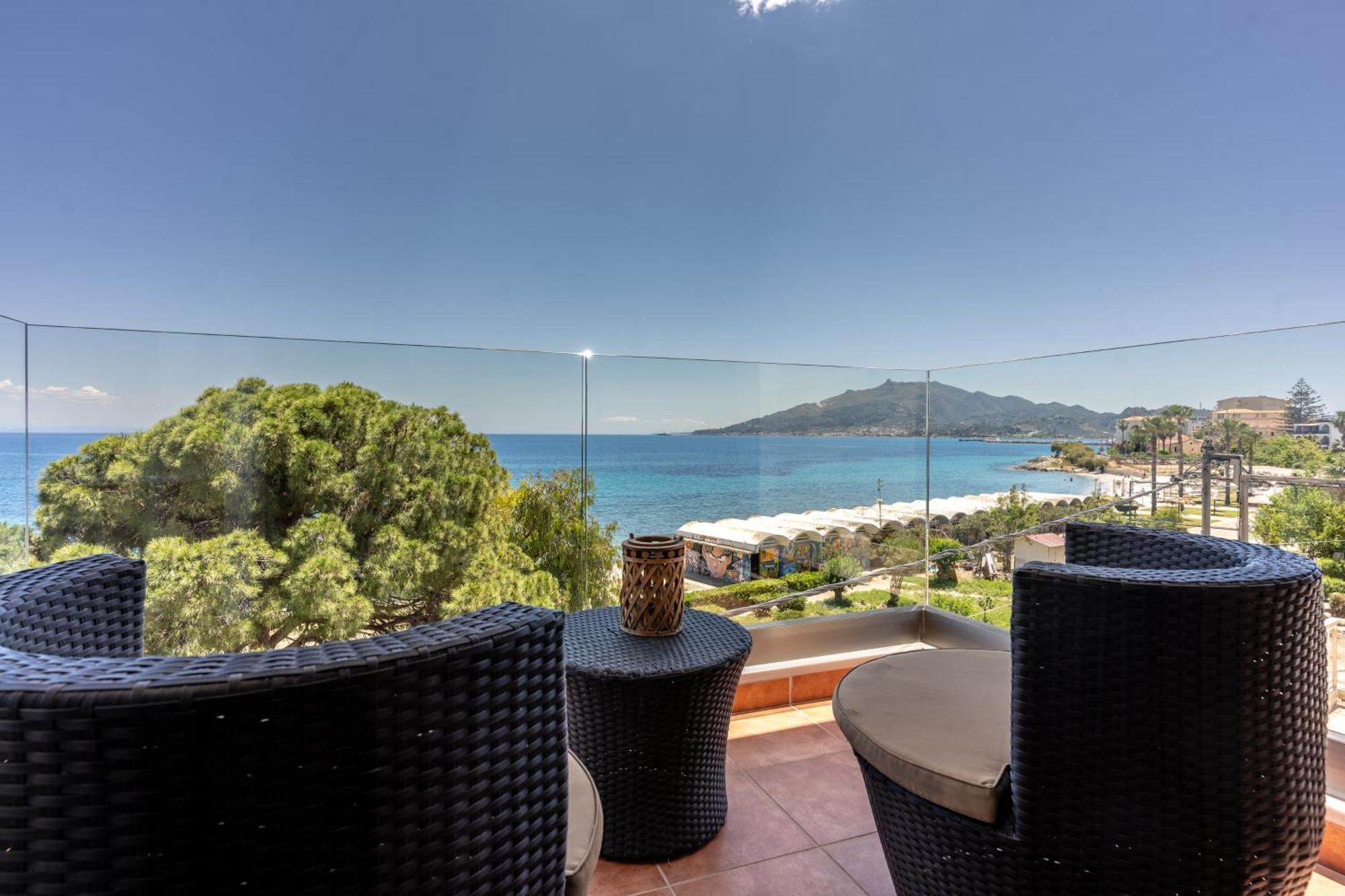 Seafront Spirit Apartments Zákynthos by Eksteriør bilde